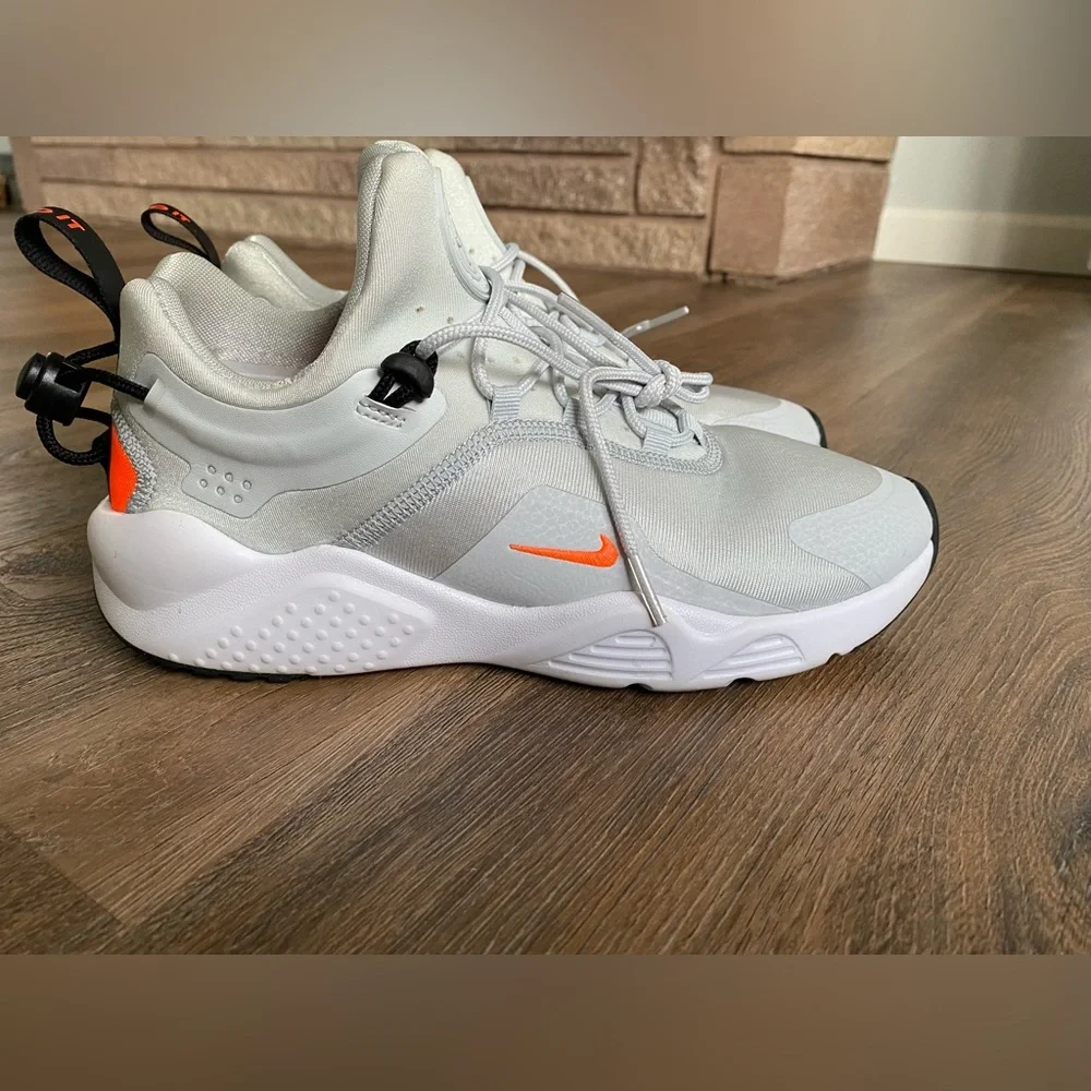 Nike Air Huarache City Move Pure Platinum Crimson size 8.5 - Picture 5 of 16